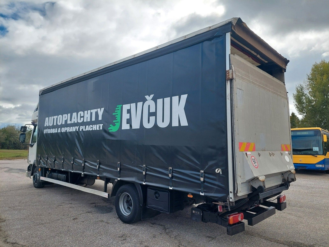 DAF FA LF 45.220 G12 4x2 - Φορτηγό μουσαμάς: φωτογραφία 3 DAF FA LF 45.220 G12 4x2 - Φορτηγό μουσαμάς: φωτογραφία 3