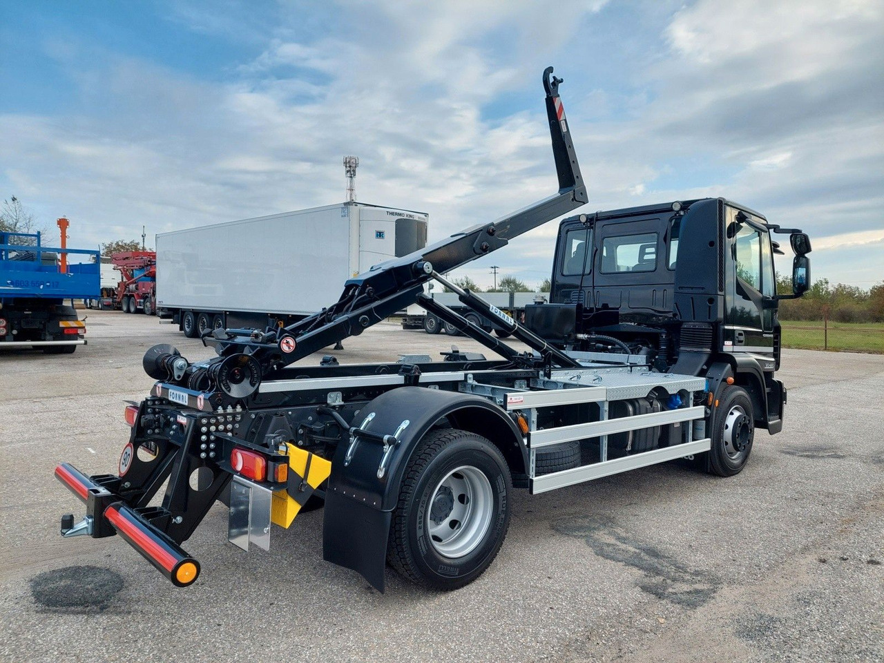 Iveco Eurocargo 120E22 - SOFORT verfügbar - Φορτηγό φόρτωσης γάντζου: φωτογραφία 4 Iveco Eurocargo 120E22 - SOFORT verfügbar - Φορτηγό φόρτωσης γάντζου: φωτογραφία 4
