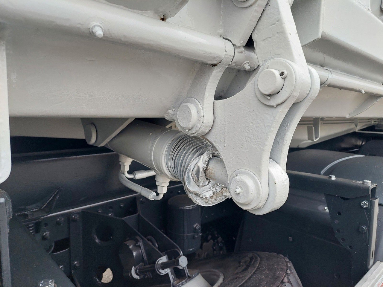 Φορτηγό ανατρεπόμενο MAN TGS 33.480 6x6 BB Bordmatik: φωτογραφία 18