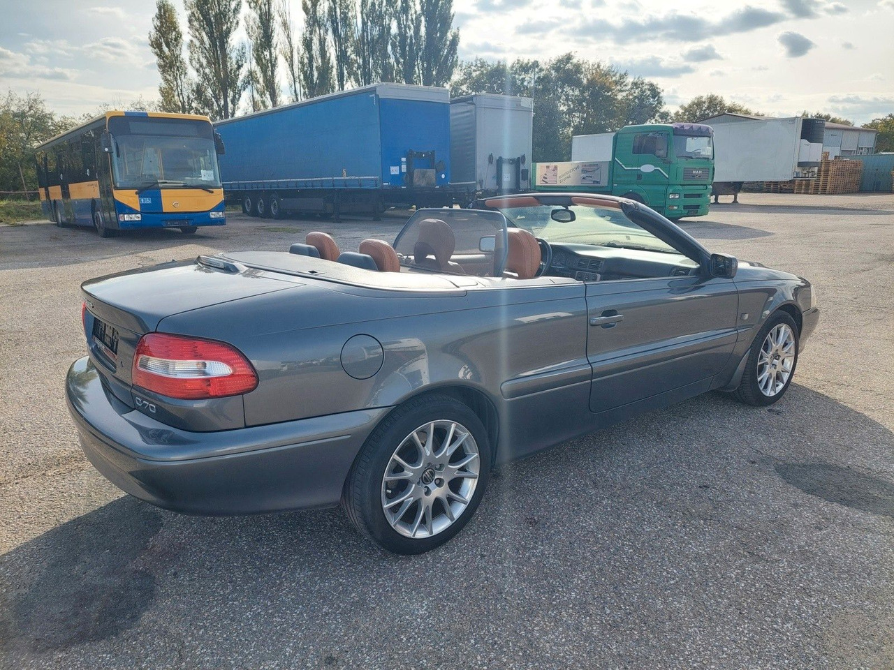 Volvo C70 Cabriolet 2.4 T - Κάμπριο: φωτογραφία 4 Volvo C70 Cabriolet 2.4 T - Κάμπριο: φωτογραφία 4