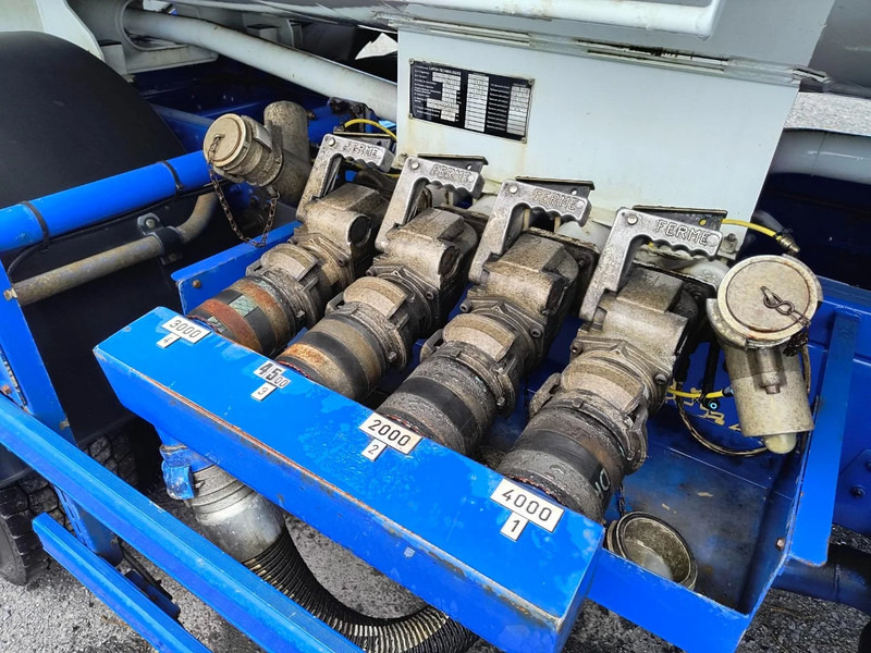 Φορτηγό βυτιοφόρο για τη μεταφορά καυσίμων Renault Premium 310 DXI CARBURANT / FUEL 13500L - 4 COMP: φωτογραφία 9 Φορτηγό βυτιοφόρο για τη μεταφορά καυσίμων Renault Premium 310 DXI CARBURANT / FUEL 13500L - 4 COMP: φωτογραφία 9