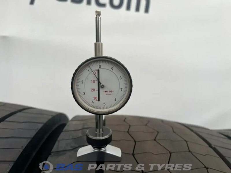 Bridgestone Bridgestone 315/70R22.5 Ecopia Drive Enliten 154/150 M+S 3PMSF gebruikte set - Ελαστικό για Φορτηγό: φωτογραφία 3 Bridgestone Bridgestone 315/70R22.5 Ecopia Drive Enliten 154/150 M+S 3PMSF gebruikte set - Ελαστικό για Φορτηγό: φωτογραφία 3