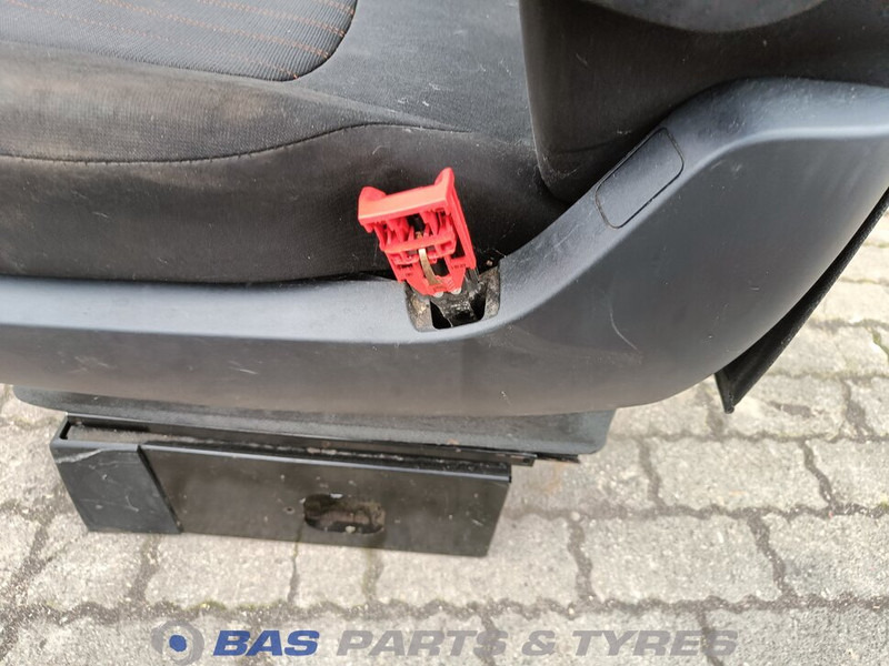 DAF XF106 - Kάθισμα για Φορτηγό: φωτογραφία 5 DAF XF106 - Kάθισμα για Φορτηγό: φωτογραφία 5