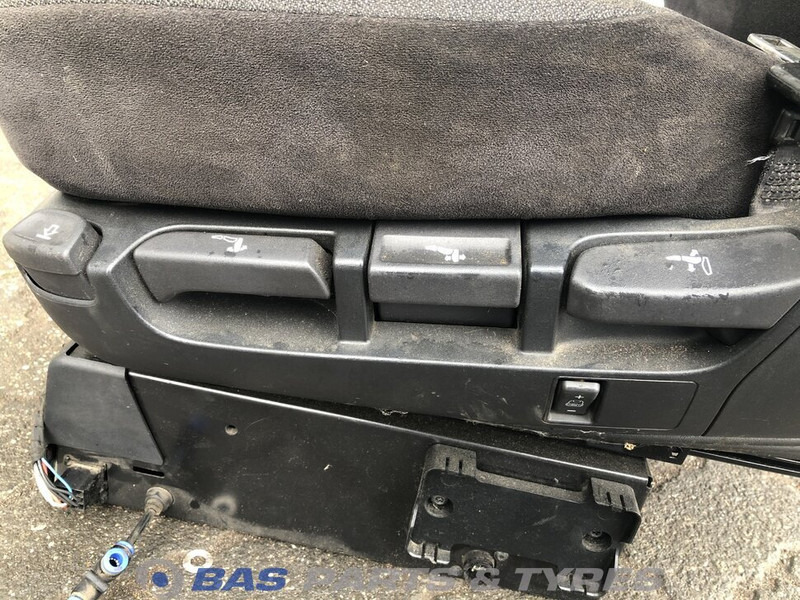DAF XF106 - Kάθισμα για Φορτηγό: φωτογραφία 5 DAF XF106 - Kάθισμα για Φορτηγό: φωτογραφία 5