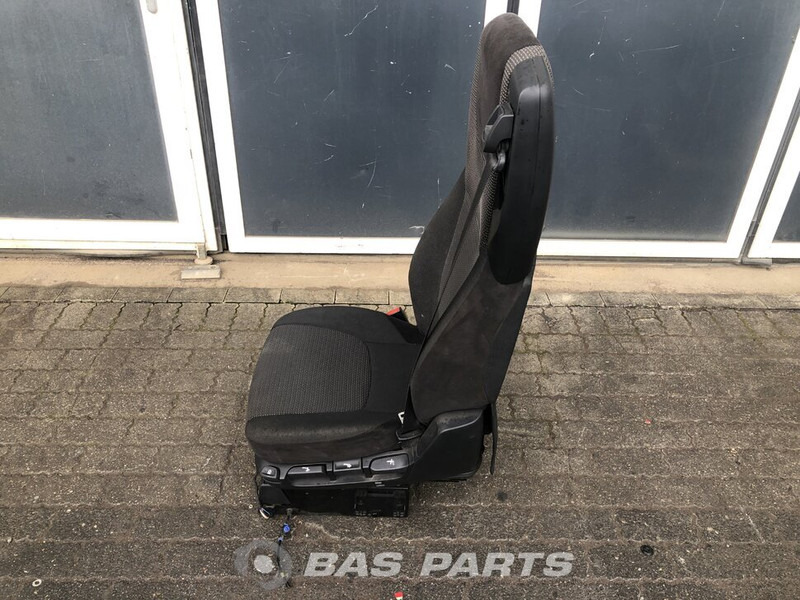 DAF XF106 - Kάθισμα για Φορτηγό: φωτογραφία 2 DAF XF106 - Kάθισμα για Φορτηγό: φωτογραφία 2