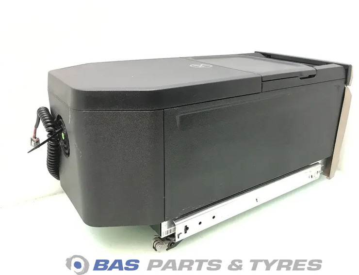 DAF XG Koelkast DAF 35 Liter 2318729 - Ανταλλακτικό για Φορτηγό: φωτογραφία 4 DAF XG Koelkast DAF 35 Liter 2318729 - Ανταλλακτικό για Φορτηγό: φωτογραφία 4