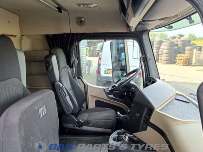 Mercedes-Benz Actros MP4 Mercedes ClassicSpace L-cab L2H1 A 000 600 01 01 - Καμπίνα και εσωτερικό για Φορτηγό: φωτογραφία 5 Mercedes-Benz Actros MP4 Mercedes ClassicSpace L-cab L2H1 A 000 600 01 01 - Καμπίνα και εσωτερικό για Φορτηγό: φωτογραφία 5