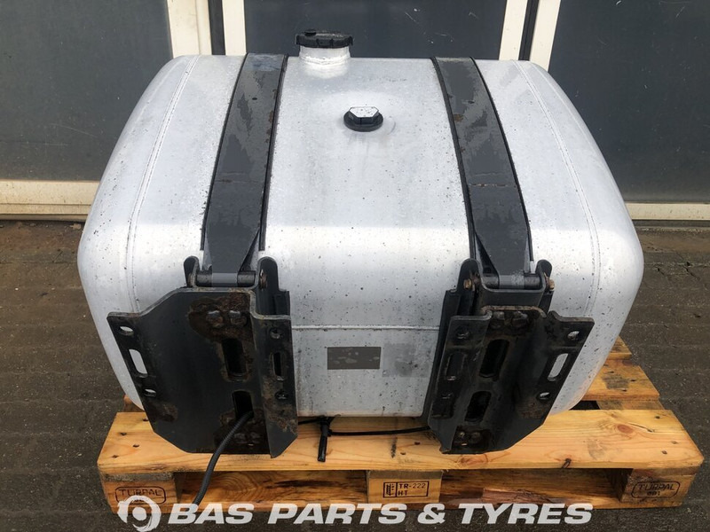 Mercedes-Benz Brandstoftank Mercedes 330 Liter A 960 470 21 03 - Ρεζερβουάρ καυσίμου για Φορτηγό: φωτογραφία 3 Mercedes-Benz Brandstoftank Mercedes 330 Liter A 960 470 21 03 - Ρεζερβουάρ καυσίμου για Φορτηγό: φωτογραφία 3