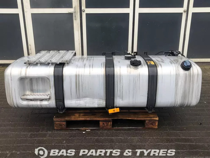 Mercedes-Benz Brandstoftank Mercedes 660 Liter A 960 470 36 01 - Ρεζερβουάρ καυσίμου για Φορτηγό: φωτογραφία 1 Mercedes-Benz Brandstoftank Mercedes 660 Liter A 960 470 36 01 - Ρεζερβουάρ καυσίμου για Φορτηγό: φωτογραφία 1