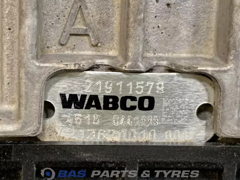 Renault T-Serie Versnellingsbakdeksel Renault 7424213321 - Κιβώτιο ταχυτήτων για Φορτηγό: φωτογραφία 3 Renault T-Serie Versnellingsbakdeksel Renault 7424213321 - Κιβώτιο ταχυτήτων για Φορτηγό: φωτογραφία 3