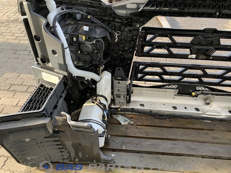Renault T-Serie - Προφυλακτήρας για Φορτηγό: φωτογραφία 4 Renault T-Serie - Προφυλακτήρας για Φορτηγό: φωτογραφία 4