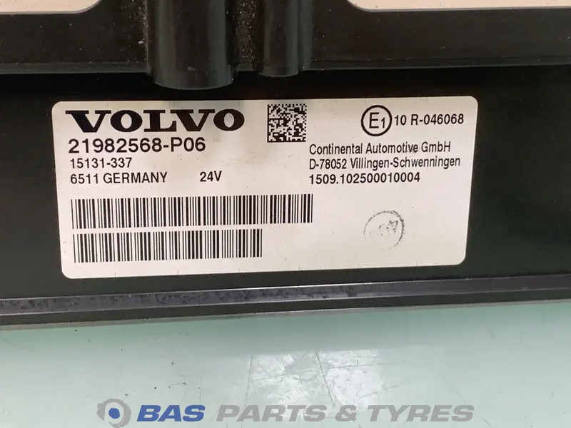Volvo FH3 - Ταμπλό αυτοκινήτου για Φορτηγό: φωτογραφία 2 Volvo FH3 - Ταμπλό αυτοκινήτου για Φορτηγό: φωτογραφία 2