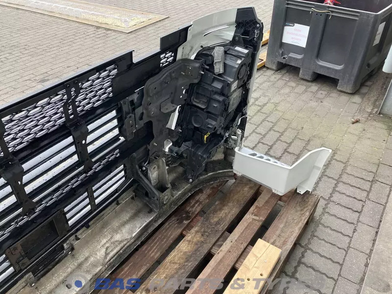 Volvo FH4 - Προφυλακτήρας για Φορτηγό: φωτογραφία 4 Volvo FH4 - Προφυλακτήρας για Φορτηγό: φωτογραφία 4