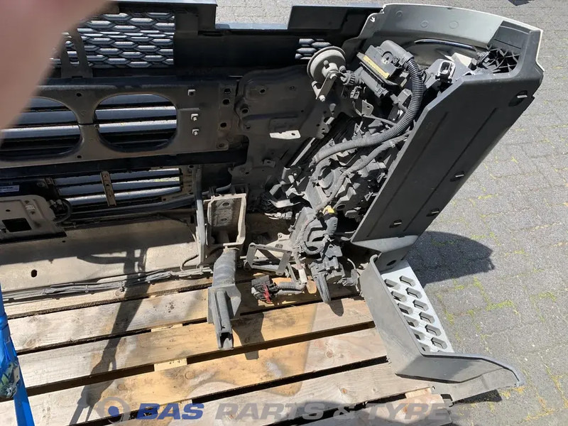 Volvo FH4 - Προφυλακτήρας για Φορτηγό: φωτογραφία 5 Volvo FH4 - Προφυλακτήρας για Φορτηγό: φωτογραφία 5
