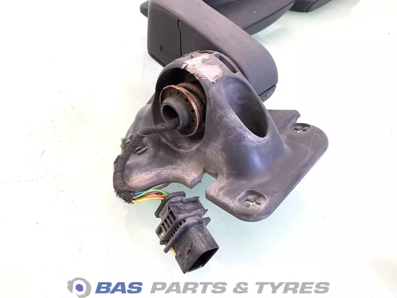 Volvo  - Παράθυρο και ανταλλακτικά για Φορτηγό: φωτογραφία 4 Volvo  - Παράθυρο και ανταλλακτικά για Φορτηγό: φωτογραφία 4