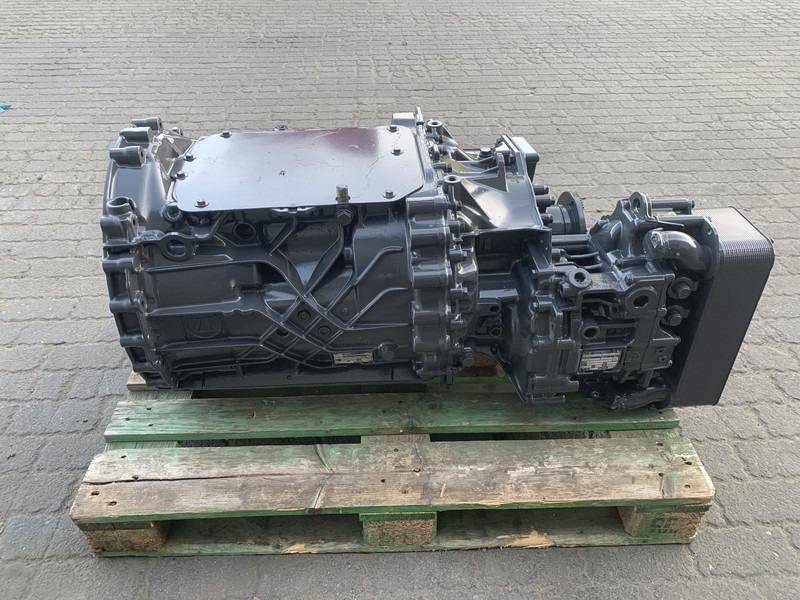 ZF XF106 - Κιβώτιο ταχυτήτων για Φορτηγό: φωτογραφία 1 ZF XF106 - Κιβώτιο ταχυτήτων για Φορτηγό: φωτογραφία 1