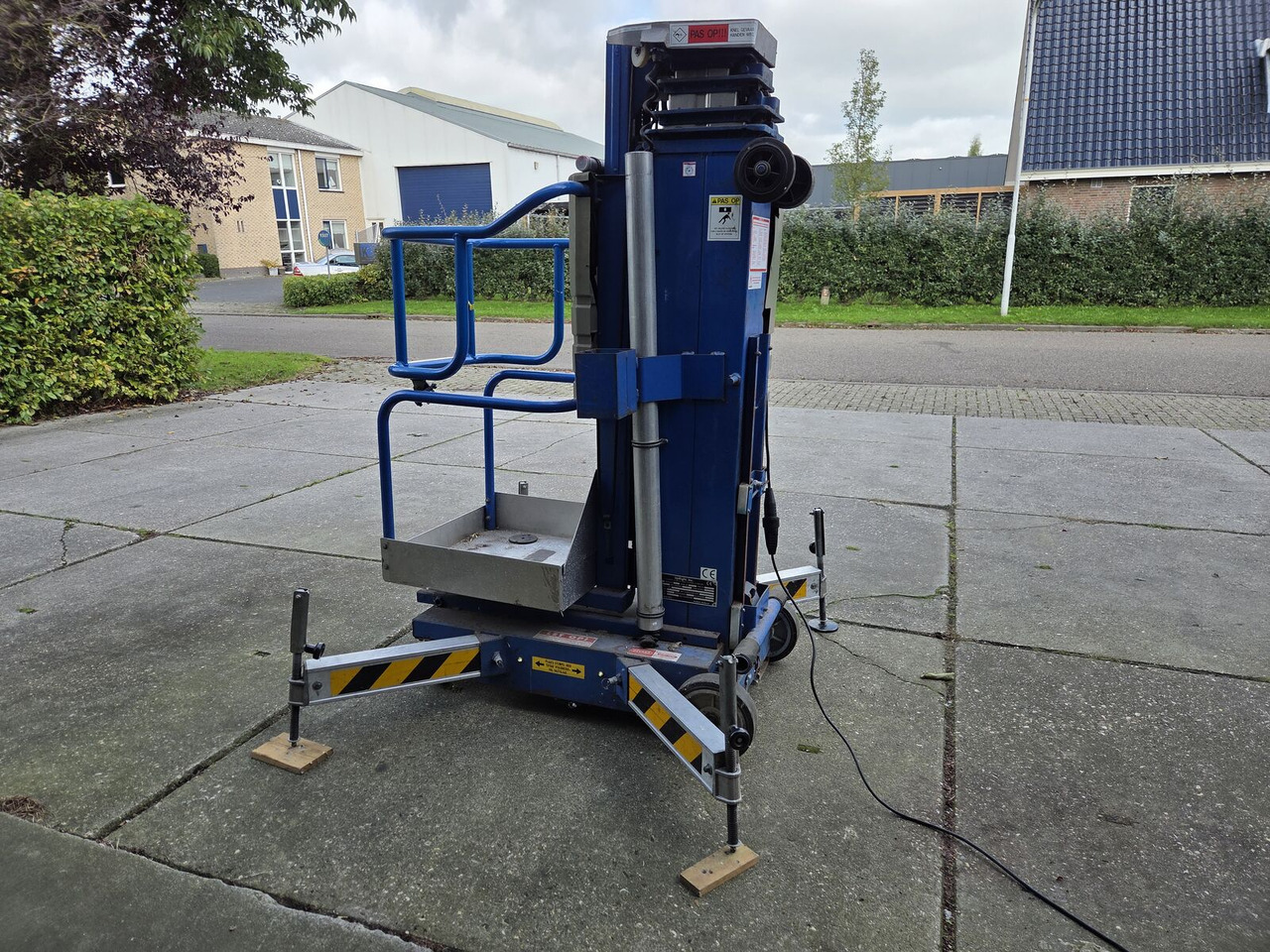UpRight UL25 II hefsteiger - Κάθετος ανελκυστήρας με κατάρτι: φωτογραφία 2 UpRight UL25 II hefsteiger - Κάθετος ανελκυστήρας με κατάρτι: φωτογραφία 2