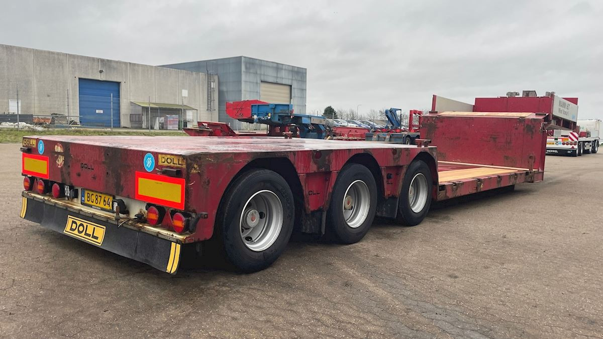 Επικαθήμενο με χαμηλό δάπεδο Doll T3L Sengetrailer: φωτογραφία 10