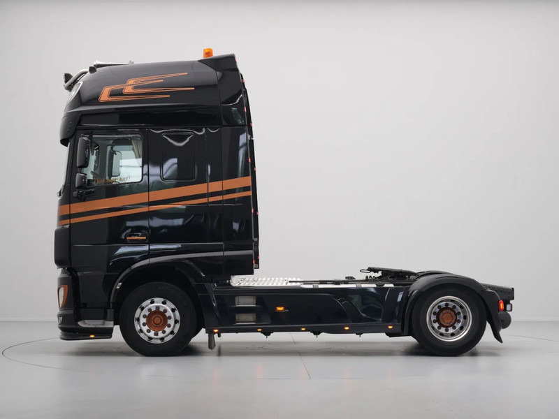 DAF XF 460 FT Super Space Cab, Intarder - Τράκτορας: φωτογραφία 2 DAF XF 460 FT Super Space Cab, Intarder - Τράκτορας: φωτογραφία 2