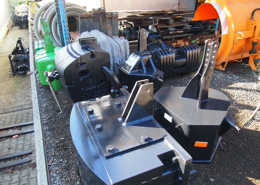 Balast obciążnik do John Deere, Deutz, Fendt, Massey Ferguson, New Holland - Αντίβαρο: φωτογραφία 1 Balast obciążnik do John Deere, Deutz, Fendt, Massey Ferguson, New Holland - Αντίβαρο: φωτογραφία 1