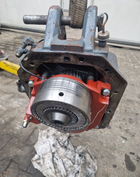 Części do Ciągnika New Holland NH TM, M  Kompletna Obudowa WOM New Holland TM120,TM130,TM140,TM155,Case MXM 120, - Μετάδοσης κίνησης για Γεωργικά μηχανήματα: φωτογραφία 2 Części do Ciągnika New Holland NH TM, M  Kompletna Obudowa WOM New Holland TM120,TM130,TM140,TM155,Case MXM 120, - Μετάδοσης κίνησης για Γεωργικά μηχανήματα: φωτογραφία 2