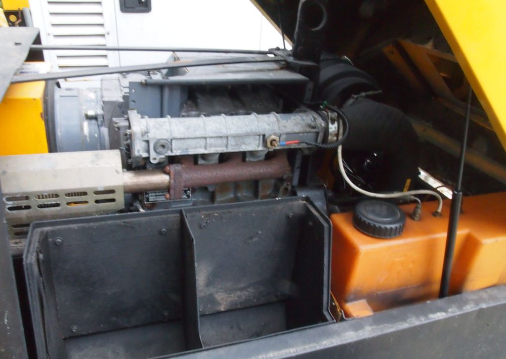 Kompresor Ingersoll Rand IR P130WD 2000 Kompresor Ingersoll Rand P130WD 30 kW - Αεροσυμπιεστής: φωτογραφία 4 Kompresor Ingersoll Rand IR P130WD 2000 Kompresor Ingersoll Rand P130WD 30 kW - Αεροσυμπιεστής: φωτογραφία 4