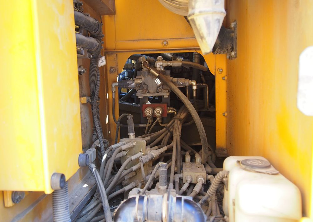 Koparka gąsienicowa Volvo EC180CL 2008 KOPARKA VOLVO - Ερπυστριοφόρος εκσκαφέας: φωτογραφία 5 Koparka gąsienicowa Volvo EC180CL 2008 KOPARKA VOLVO - Ερπυστριοφόρος εκσκαφέας: φωτογραφία 5