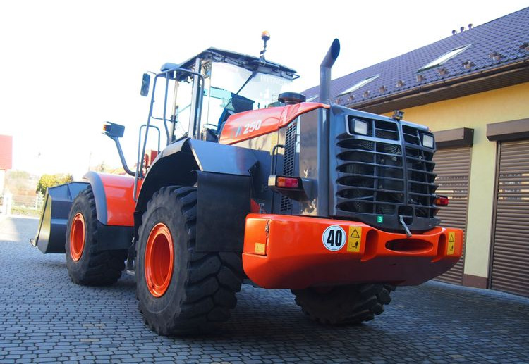 Ładowarka Hitachi ZW250 2010 Ładowarka Hitachi Waga, Centralne smarowanie - Ελαστιχοφόρος φορτωτής: φωτογραφία 5 Ładowarka Hitachi ZW250 2010 Ładowarka Hitachi Waga, Centralne smarowanie - Ελαστιχοφόρος φορτωτής: φωτογραφία 5