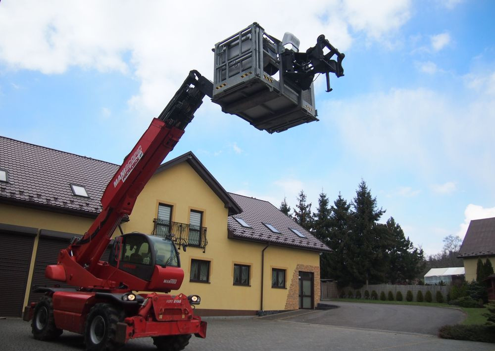 Ładowarka teleskopowa Manitou MRT 2150 Privilege MANITOU ważne UDT - Τηλεσκοπικός φορτωτής: φωτογραφία 2 Ładowarka teleskopowa Manitou MRT 2150 Privilege MANITOU ważne UDT - Τηλεσκοπικός φορτωτής: φωτογραφία 2