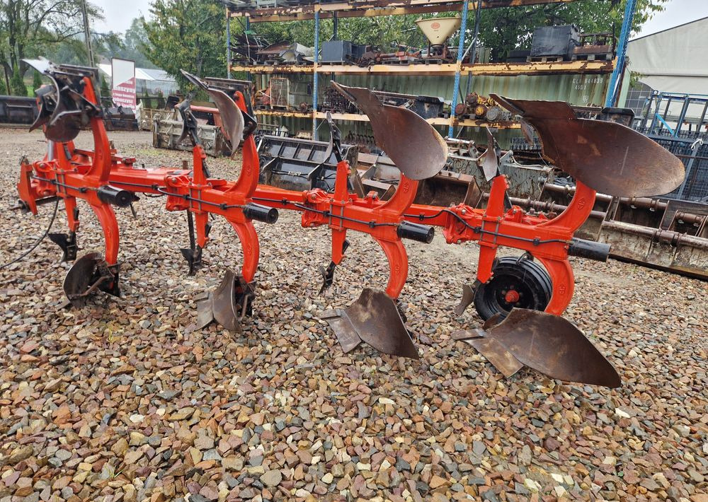 Pług obrotowy GREGOIRE-BESSON 2002 Pług 4 skibowy obrotowy Gregoire-Besson - Άροτρο: φωτογραφία 3 Pług obrotowy GREGOIRE-BESSON 2002 Pług 4 skibowy obrotowy Gregoire-Besson - Άροτρο: φωτογραφία 3