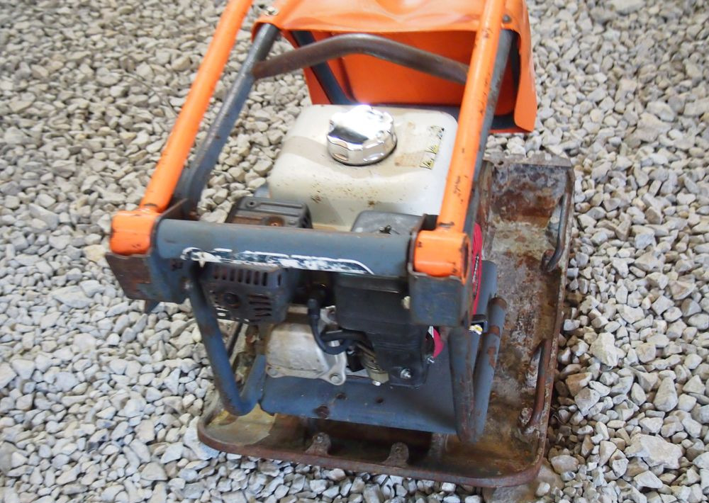 Ubijarka Belle PC5000E 2009 Zagęszczarka ubijarka Bella - Δονητική πλάκα: φωτογραφία 3 Ubijarka Belle PC5000E 2009 Zagęszczarka ubijarka Bella - Δονητική πλάκα: φωτογραφία 3