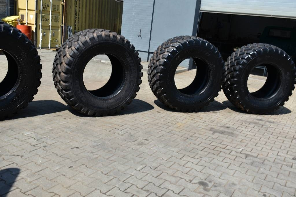 Alliance 600/55R26.5 / 882/ 165D /Steel Belted TL - Ελαστικό για Γεωργικά μηχανήματα: φωτογραφία 2 Alliance 600/55R26.5 / 882/ 165D /Steel Belted TL - Ελαστικό για Γεωργικά μηχανήματα: φωτογραφία 2