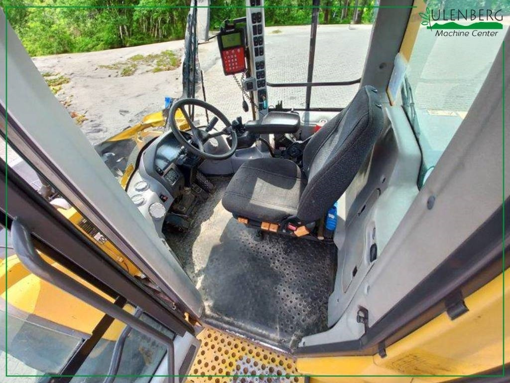 Volvo L 120 G - Ελαστιχοφόρος φορτωτής: φωτογραφία 5 Volvo L 120 G - Ελαστιχοφόρος φορτωτής: φωτογραφία 5