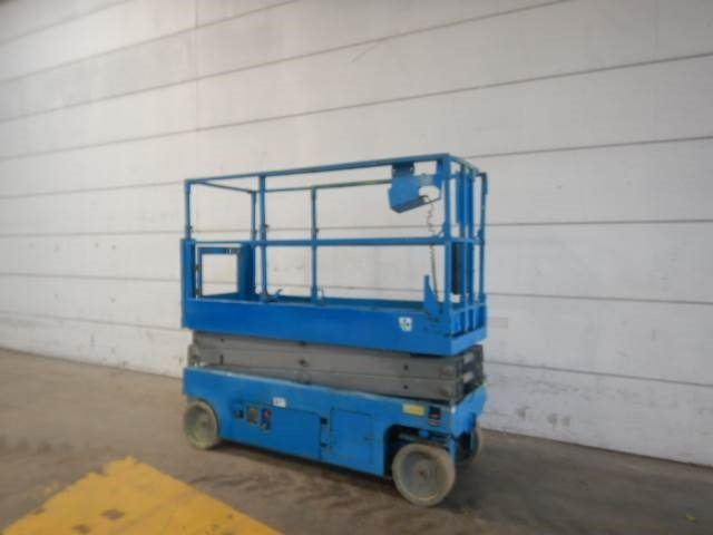 Genie GS2032 - Ψαλιδωτό ανυψωτικό: φωτογραφία 2 Genie GS2032 - Ψαλιδωτό ανυψωτικό: φωτογραφία 2