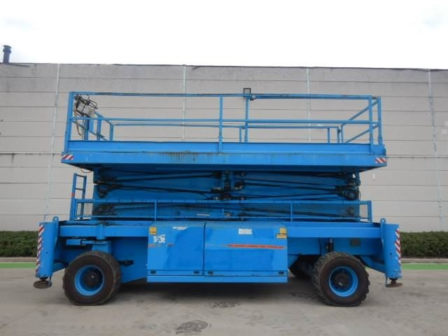 Holland Lift M250DL27 - Ψαλιδωτό ανυψωτικό: φωτογραφία 1 Holland Lift M250DL27 - Ψαλιδωτό ανυψωτικό: φωτογραφία 1