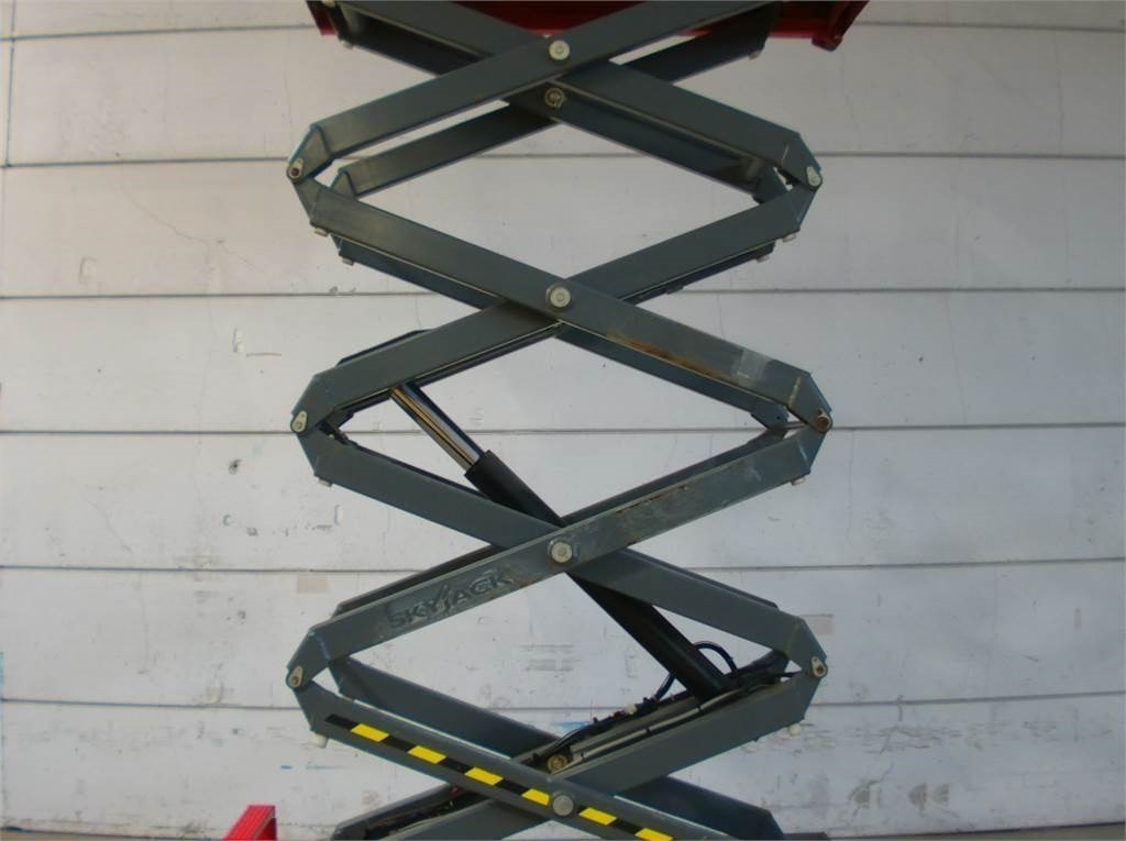 Ψαλιδωτό ανυψωτικό SkyJack SJ3219: φωτογραφία 6
