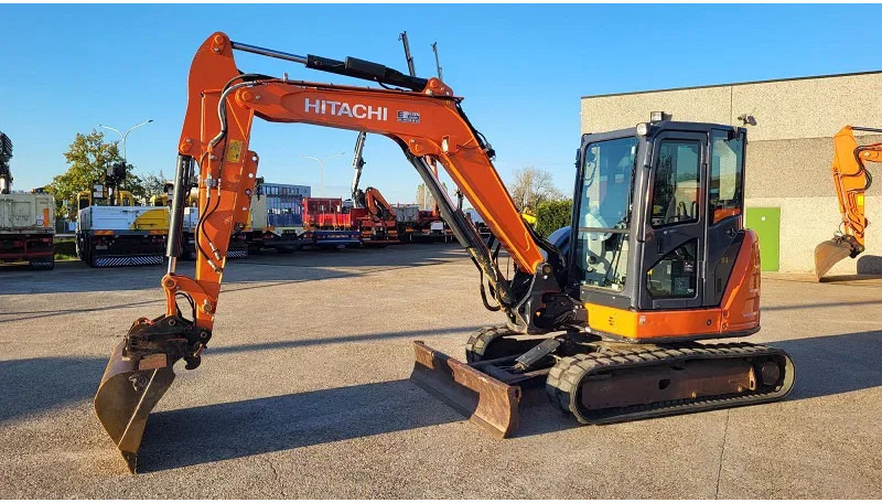 Hitachi ZX65USB-5A CLR - Ερπυστριοφόρος εκσκαφέας: φωτογραφία 1 Hitachi ZX65USB-5A CLR - Ερπυστριοφόρος εκσκαφέας: φωτογραφία 1