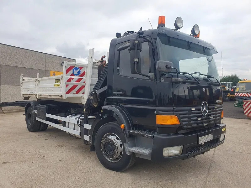 Mercedes-Benz Atego 1928 - Φορτηγό με γερανό: φωτογραφία 3 Mercedes-Benz Atego 1928 - Φορτηγό με γερανό: φωτογραφία 3