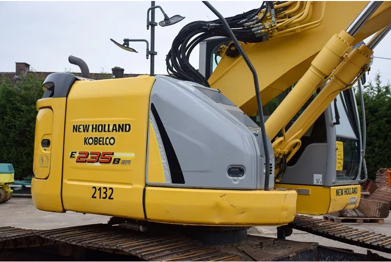 New Holland Kobelco E235B SR-LCT - Ερπυστριοφόρος εκσκαφέας: φωτογραφία 5 New Holland Kobelco E235B SR-LCT - Ερπυστριοφόρος εκσκαφέας: φωτογραφία 5