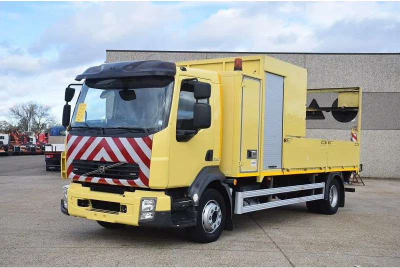 Volvo FL 250 - Φορτηγό με ανοιχτή καρότσα: φωτογραφία 2 Volvo FL 250 - Φορτηγό με ανοιχτή καρότσα: φωτογραφία 2