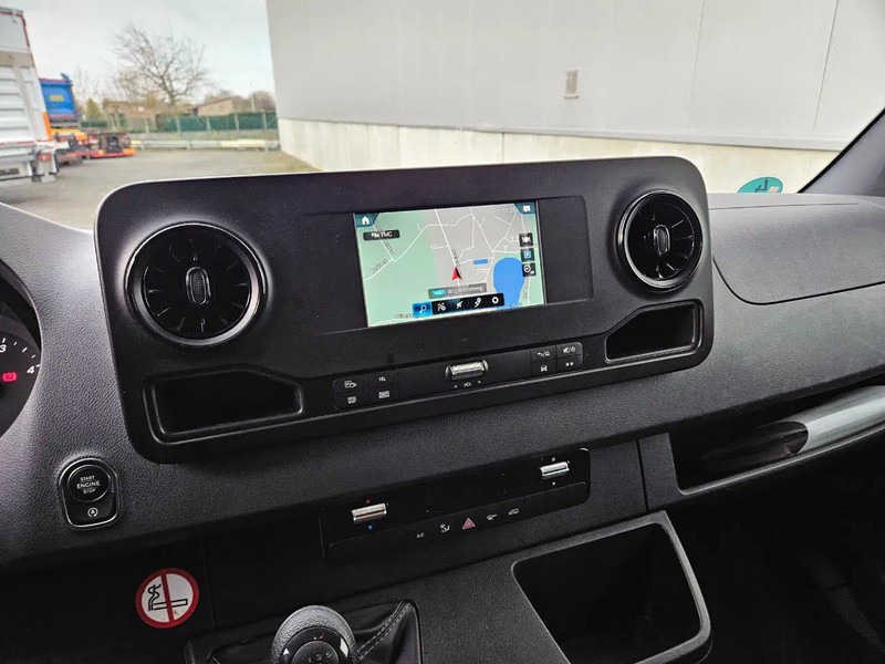 Mercedes-Benz Sprinter 317 L2H2*Achteruitrijcamera*360°camera*Zetelverwarming* - Βαν: φωτογραφία 5 Mercedes-Benz Sprinter 317 L2H2*Achteruitrijcamera*360°camera*Zetelverwarming* - Βαν: φωτογραφία 5