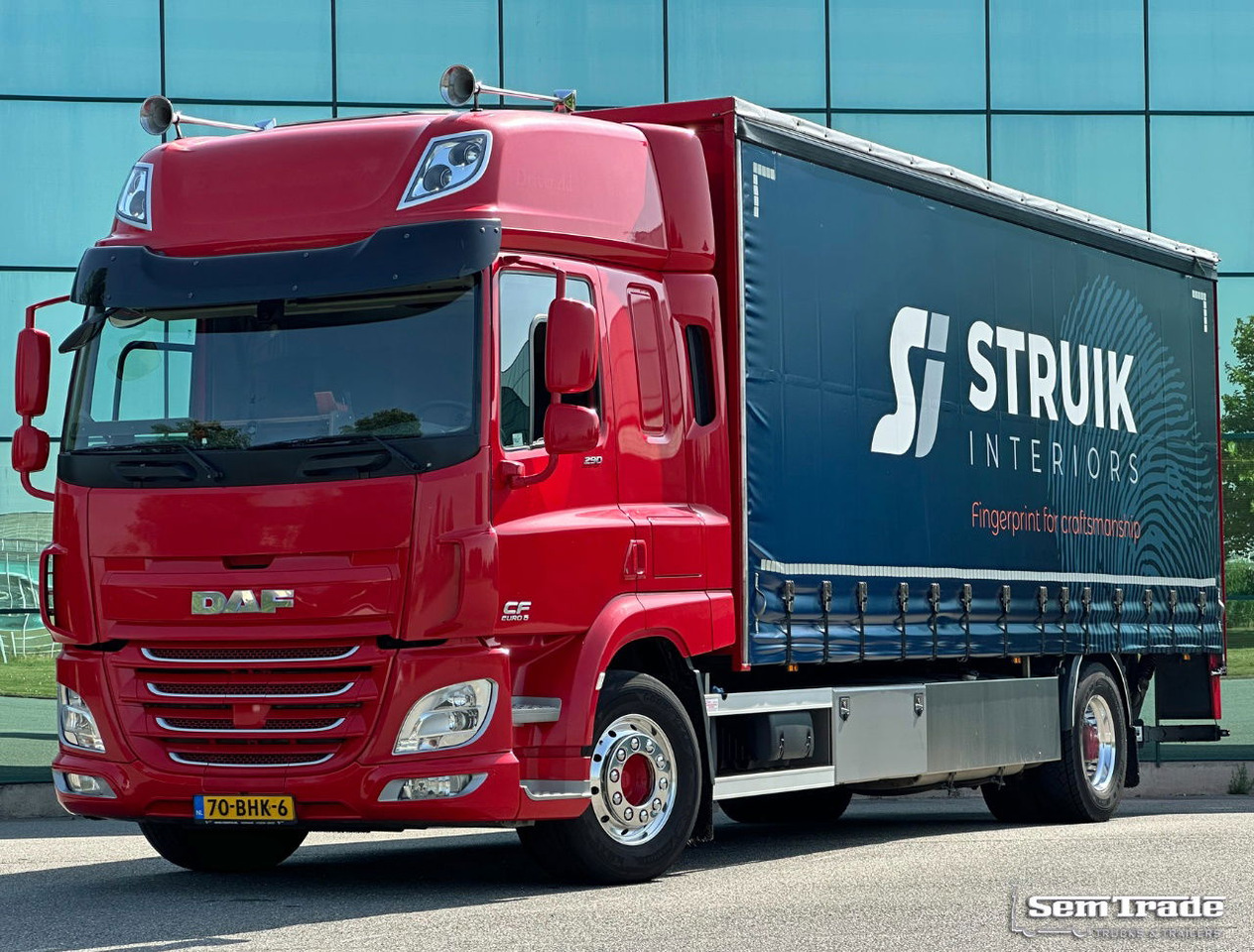 DAF CF 290 FA Space CAB Hardhouten Vloer 2500 KG Klep Nieuw Staat - Φορτηγό κόφα: φωτογραφία 1 DAF CF 290 FA Space CAB Hardhouten Vloer 2500 KG Klep Nieuw Staat - Φορτηγό κόφα: φωτογραφία 1