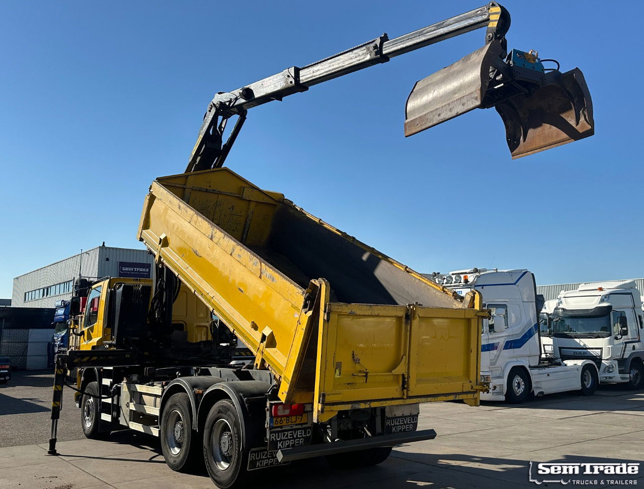 DAF CF 410 FAT 6X4 188.000 KM Palfinger 17 TON/Meter Kraan 2 Zijdige Ruizeveld K - Φορτηγό με γερανό: φωτογραφία 2 DAF CF 410 FAT 6X4 188.000 KM Palfinger 17 TON/Meter Kraan 2 Zijdige Ruizeveld K - Φορτηγό με γερανό: φωτογραφία 2
