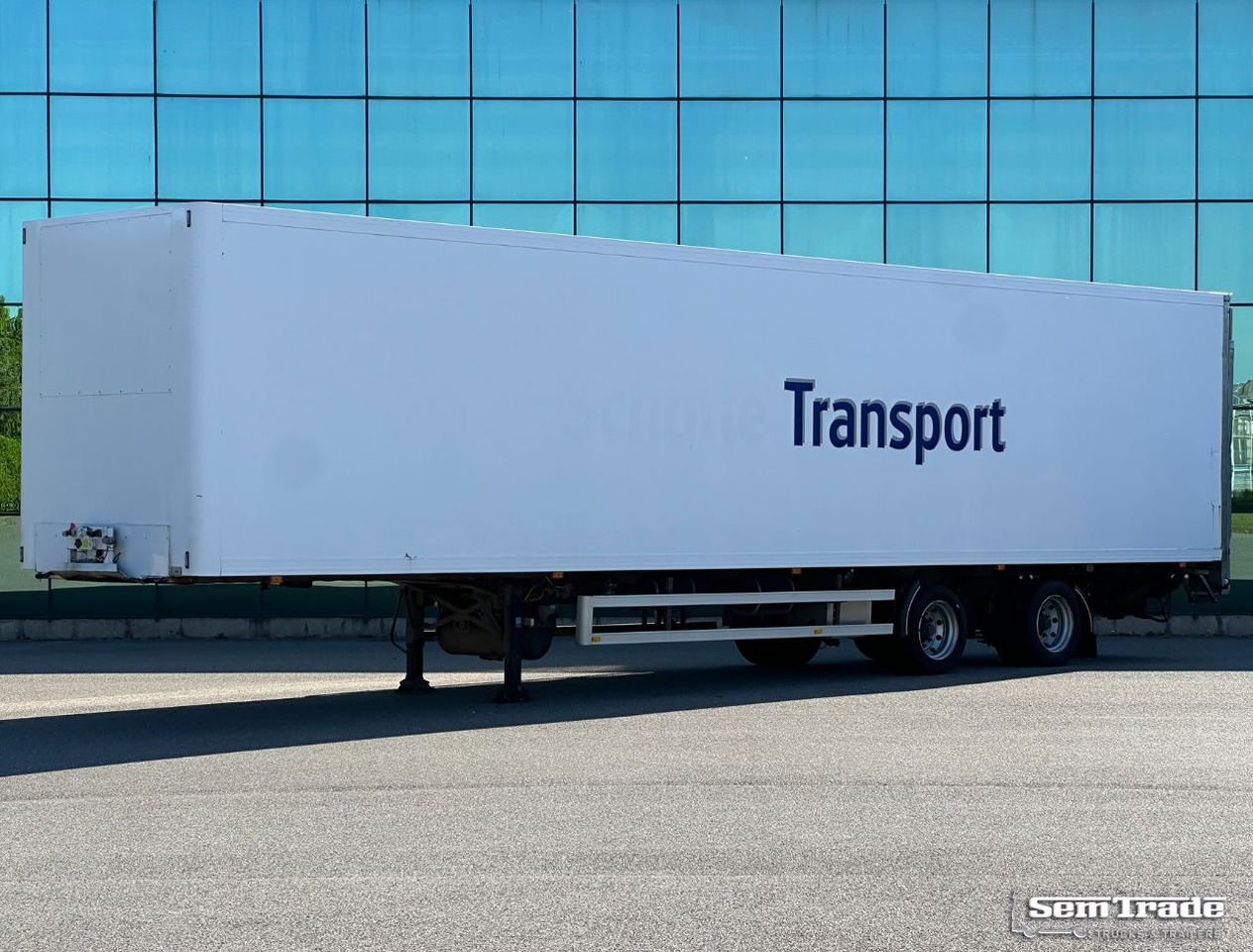 Jumbo 2 Alxe SOR Isolated BOX Tail Lift Steering Axle Holland-Trailer - Επικαθήμενο κόφα: φωτογραφία 1 Jumbo 2 Alxe SOR Isolated BOX Tail Lift Steering Axle Holland-Trailer - Επικαθήμενο κόφα: φωτογραφία 1