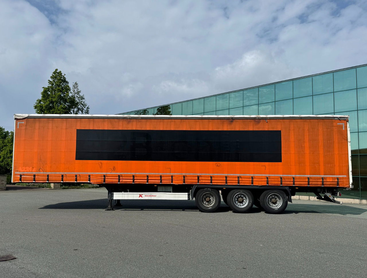 KAESSBOHRER Maxima Drum Brakes Sliding Roof NO Rust Galvanised Chassis TOP Condi - Επικαθήμενο κουρτίνα: φωτογραφία 2 KAESSBOHRER Maxima Drum Brakes Sliding Roof NO Rust Galvanised Chassis TOP Condi - Επικαθήμενο κουρτίνα: φωτογραφία 2