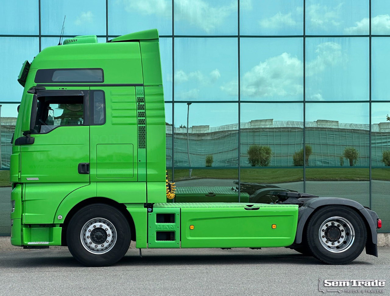 MAN TGX 18.460 Euro 6 Only 697.000 KM 2X Tanks TOP Condition BE-Truck - Τράκτορας: φωτογραφία 2 MAN TGX 18.460 Euro 6 Only 697.000 KM 2X Tanks TOP Condition BE-Truck - Τράκτορας: φωτογραφία 2