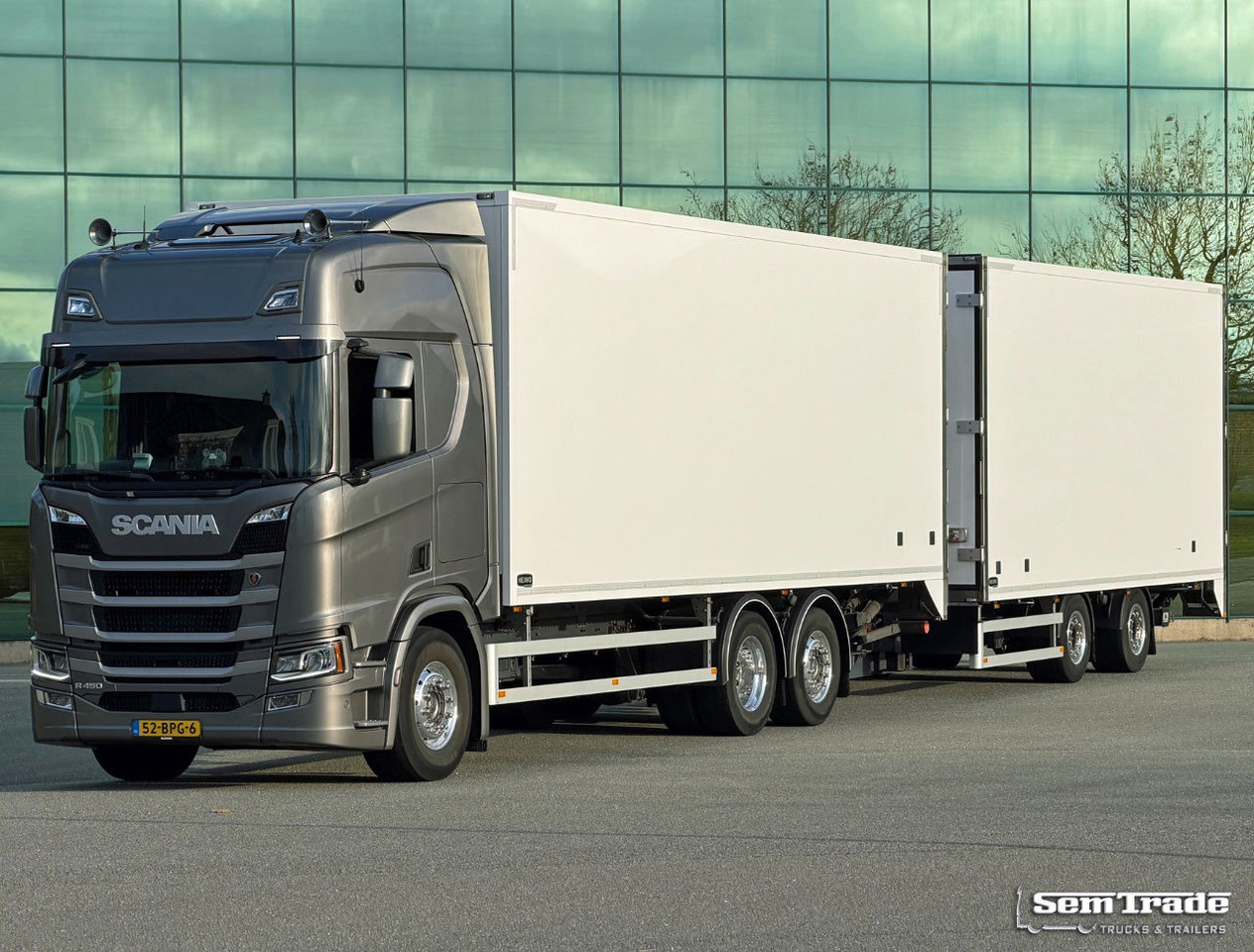 Scania R450 Retarder Full AIR 163.000 KM Heiwo Isolated Boxes 2X Tail Lift NL-Truck IN NEW Condition - Φορτηγό κόφα: φωτογραφία 1 Scania R450 Retarder Full AIR 163.000 KM Heiwo Isolated Boxes 2X Tail Lift NL-Truck IN NEW Condition - Φορτηγό κόφα: φωτογραφία 1