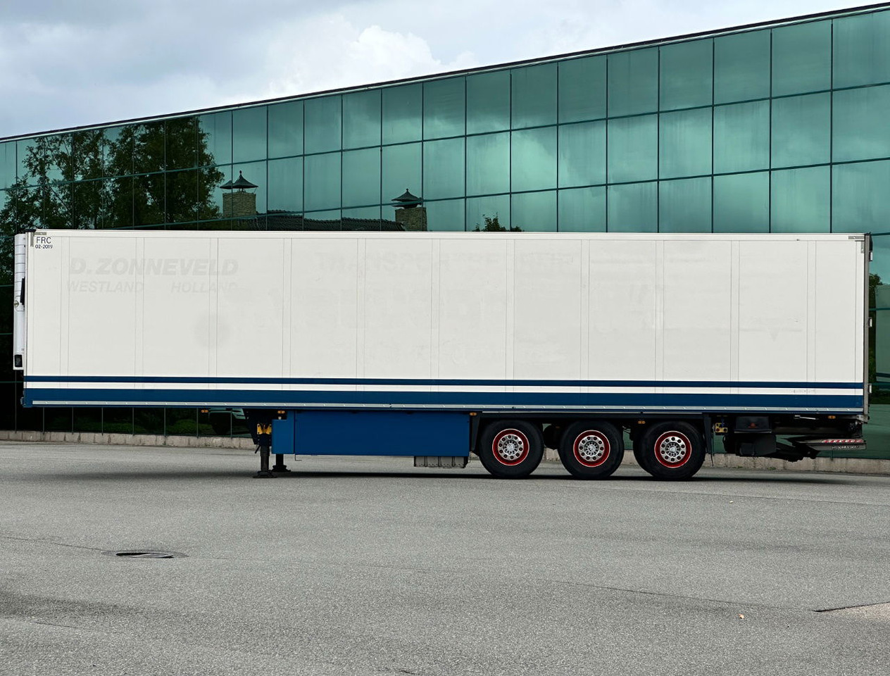 Schmitz Cargobull SCBS3B Carrier Vector 1550 Only 3367 Engine Hours Flowerwide 270 CM High Inside Lift Axle Tail Lift - Επικαθήμενο ψυγείο: φωτογραφία 2 Schmitz Cargobull SCBS3B Carrier Vector 1550 Only 3367 Engine Hours Flowerwide 270 CM High Inside Lift Axle Tail Lift - Επικαθήμενο ψυγείο: φωτογραφία 2