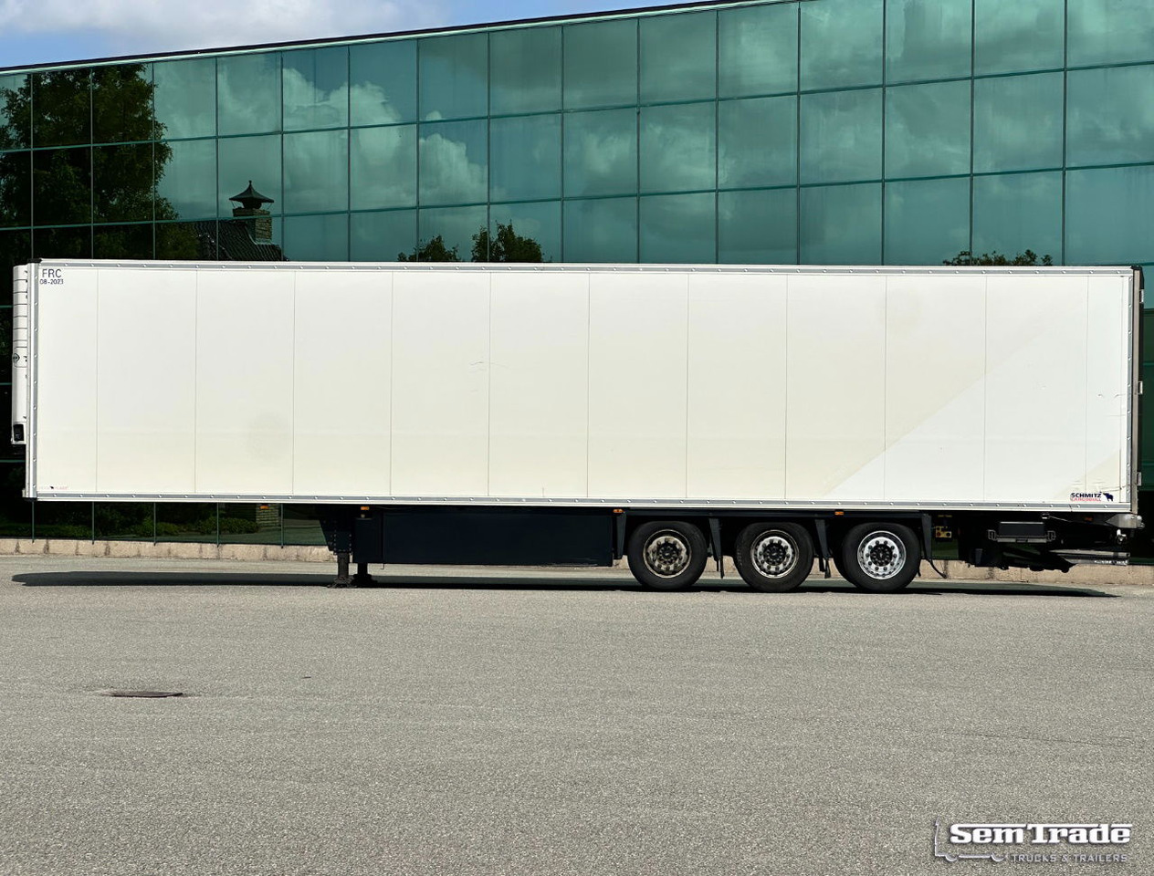 Schmitz Cargobull SCBS3B Carrier Vector 1550 Tail Lift 275 CM High Inside TOP Condition - Επικαθήμενο ψυγείο: φωτογραφία 2 Schmitz Cargobull SCBS3B Carrier Vector 1550 Tail Lift 275 CM High Inside TOP Condition - Επικαθήμενο ψυγείο: φωτογραφία 2