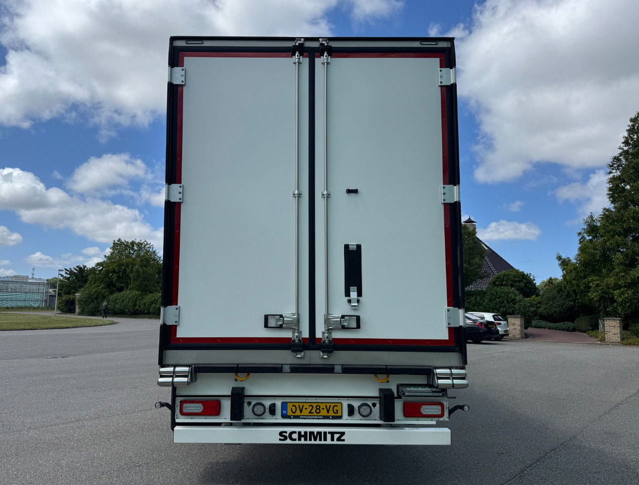 Schmitz Cargobull SCBS3B Thermo King Avancer A-400 270 High NEW AND Unused 2x Lift Axles Flower Wide - Επικαθήμενο ψυγείο: φωτογραφία 4 Schmitz Cargobull SCBS3B Thermo King Avancer A-400 270 High NEW AND Unused 2x Lift Axles Flower Wide - Επικαθήμενο ψυγείο: φωτογραφία 4